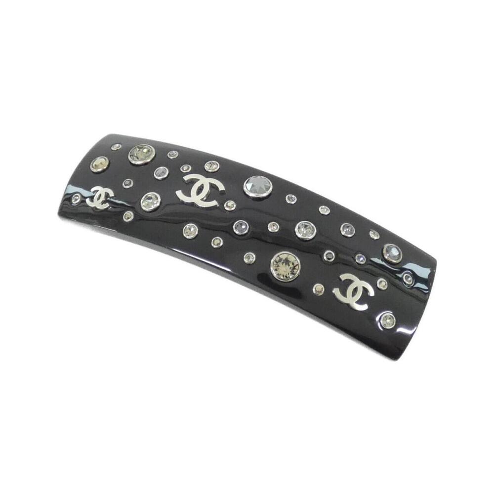 Chanel barrette
